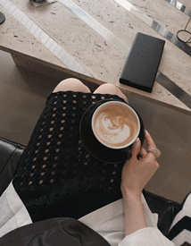 Nevil punching knit skirt