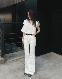 Slander belt boots-cut pants