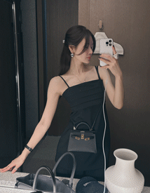 Nadia sleeveless dress