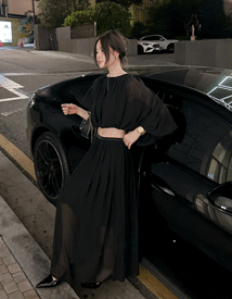 Bella shirring volume blouse