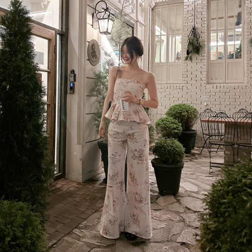 Flood flower wide pants