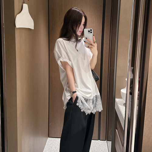 Overlay lace layered tee