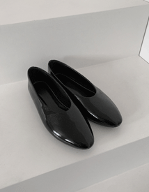 Low cowhide black flat ♩