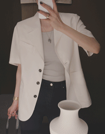 Kynda short-sleeved jacket