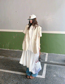 Ponds no-collar over jacket (beige)