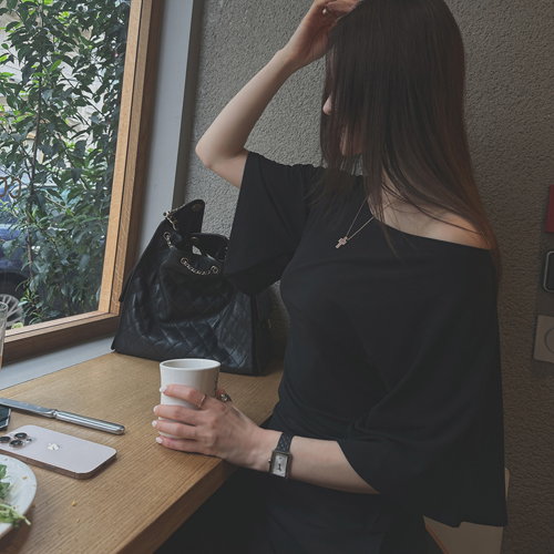 Bun off tee (black)