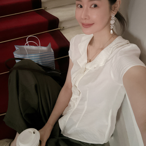 Dual hull blouse