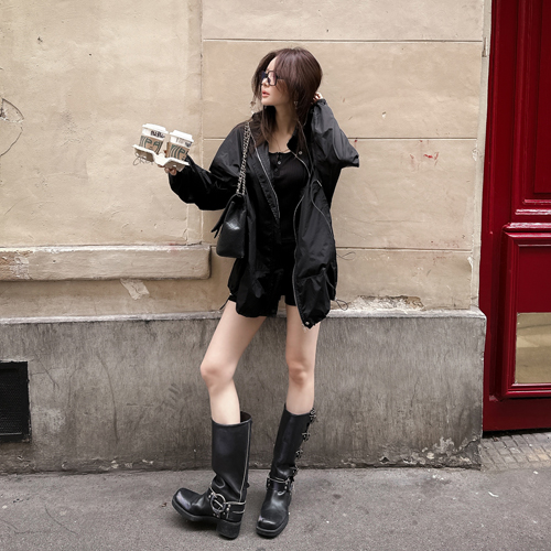 Cire over jumper (black)
