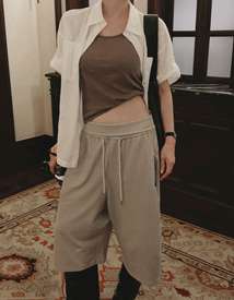 Fold bermuda pants