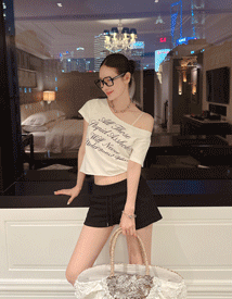 Nove natural crop tee