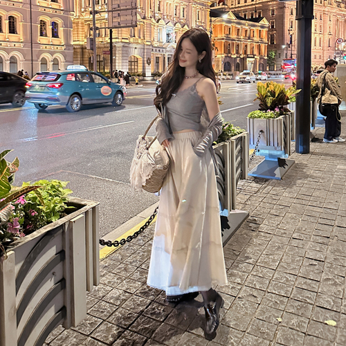 Betty curve long skirt