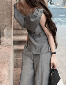 Classy big shoulder blouse