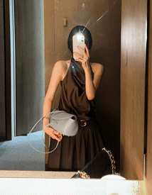 Roof satin halter-neck blouse