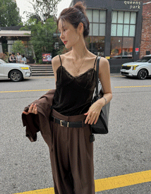 Rosy velvet sleeveless