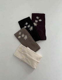Cool daisy socks