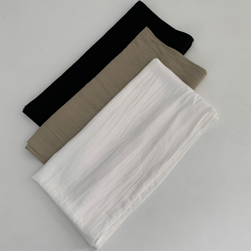 Skin crinkle scarf