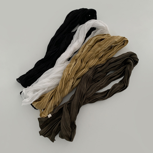 Lupe wrinkle scarf