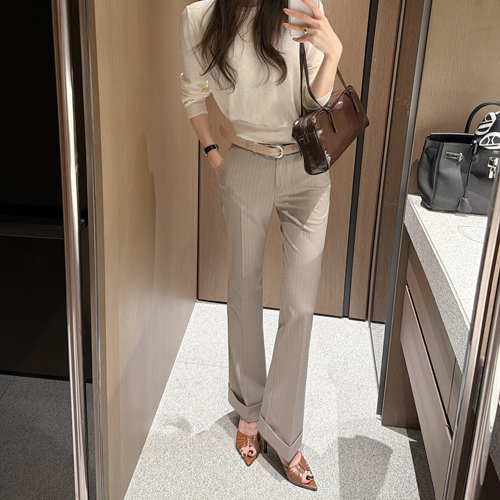 Polka stripe slim slacks