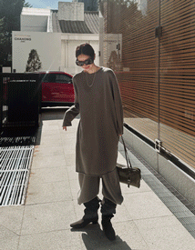 Bleeds wool wide pants (wool 100%)