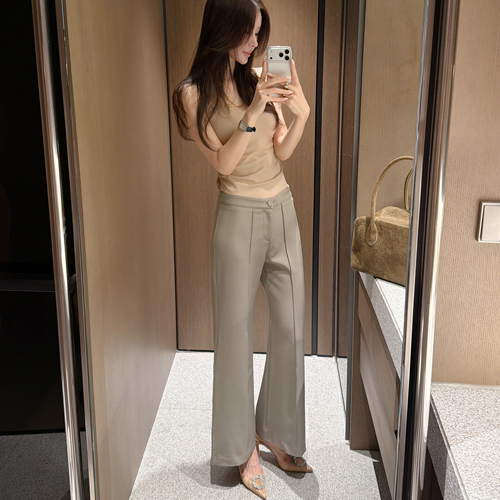 Riven line low pants