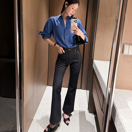 Amber boots-cut pants