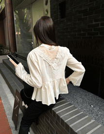 Hatto floral mesh blouse