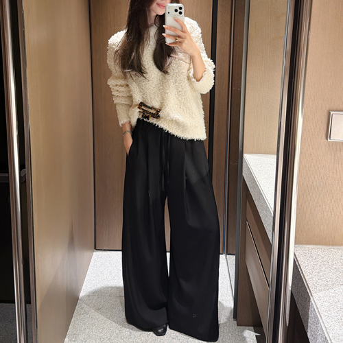Vine tuck banding pants
