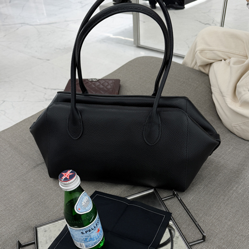 Milton cowhide bowling bag