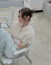 Bonnie short-sleeved fur jacket