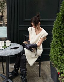 Modest alpaca vest
