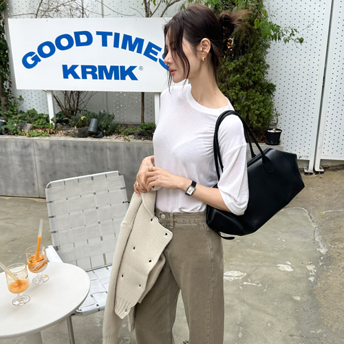 Base loose-fit tee